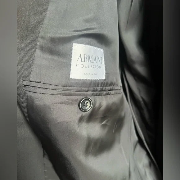 Armani Collezioni Men’s Black Big & Tall suit in excellent condition size 44L. - Picture 9 of 14